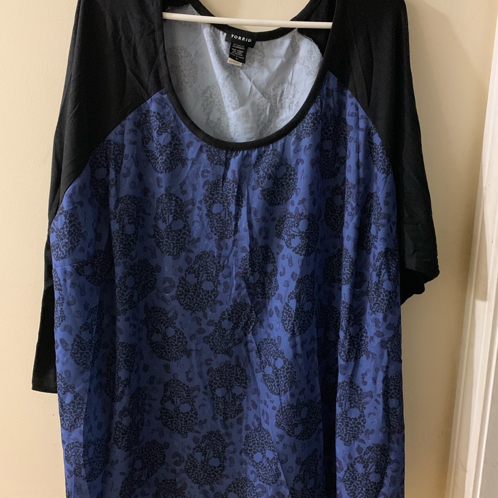 Shirt - Picture 2 of 4